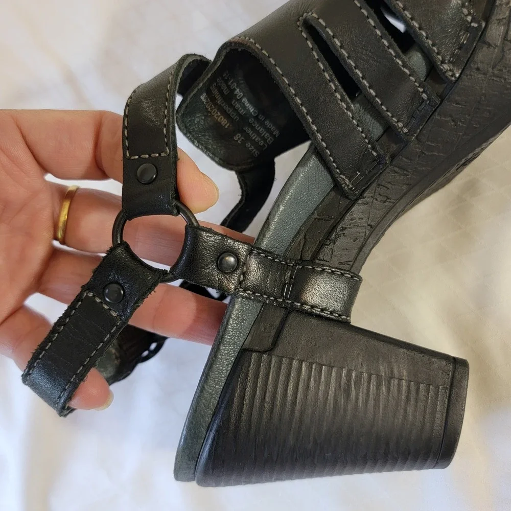 Dansko Randa Black Leather Platform Heeled Sandals EU 38 US 7.5-8 Cage Buckle